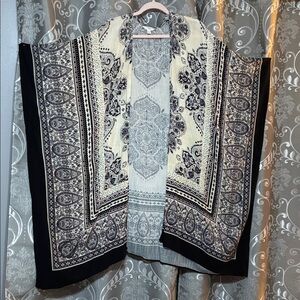 Black and Cream Paisley Kimono